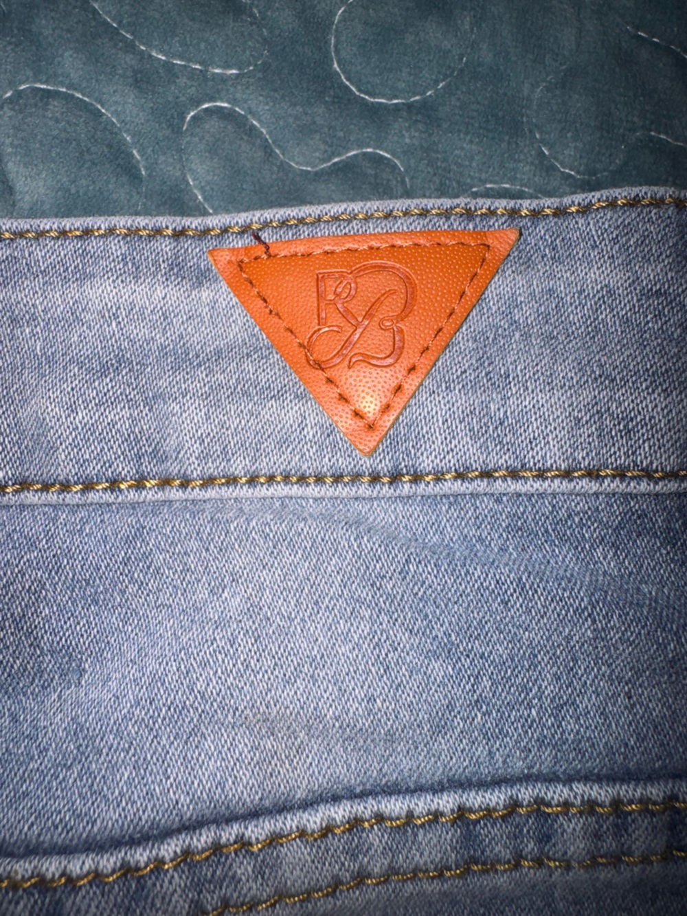 Blue Wide-Leg Jeans with Bow Appliqués - Picture 12 of 14